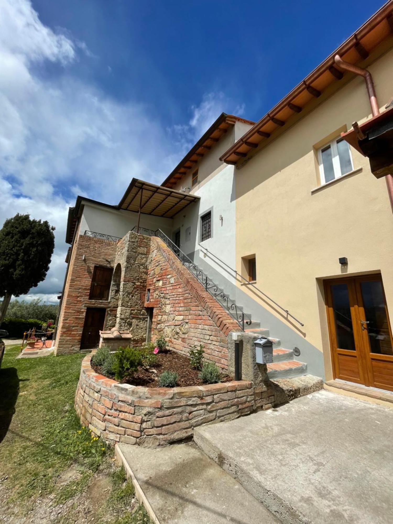 Montevenere 83 Villa Chiusi Bagian luar foto